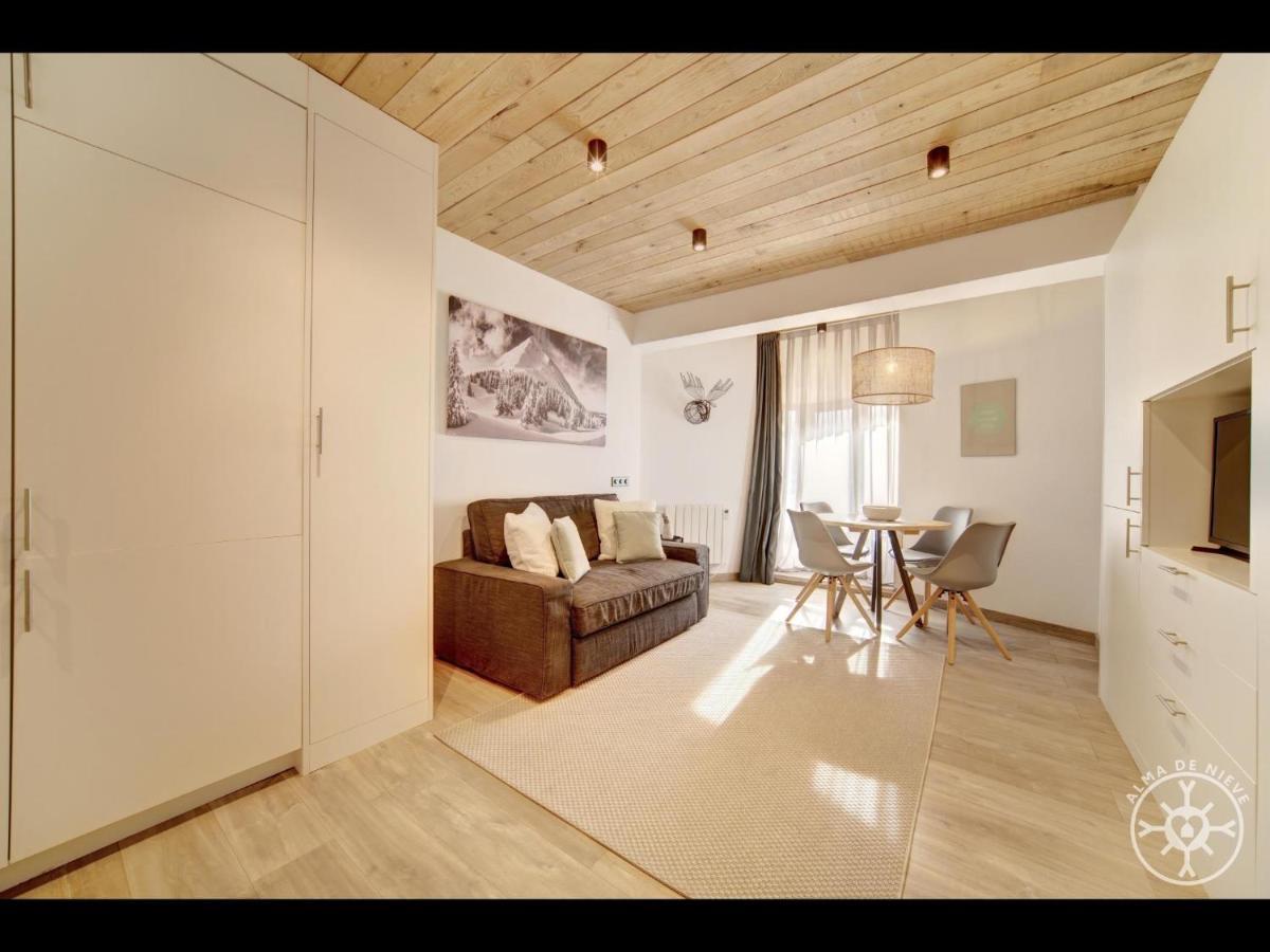 Audeth De Alma De Nieve Apartment Vielha Bagian luar foto