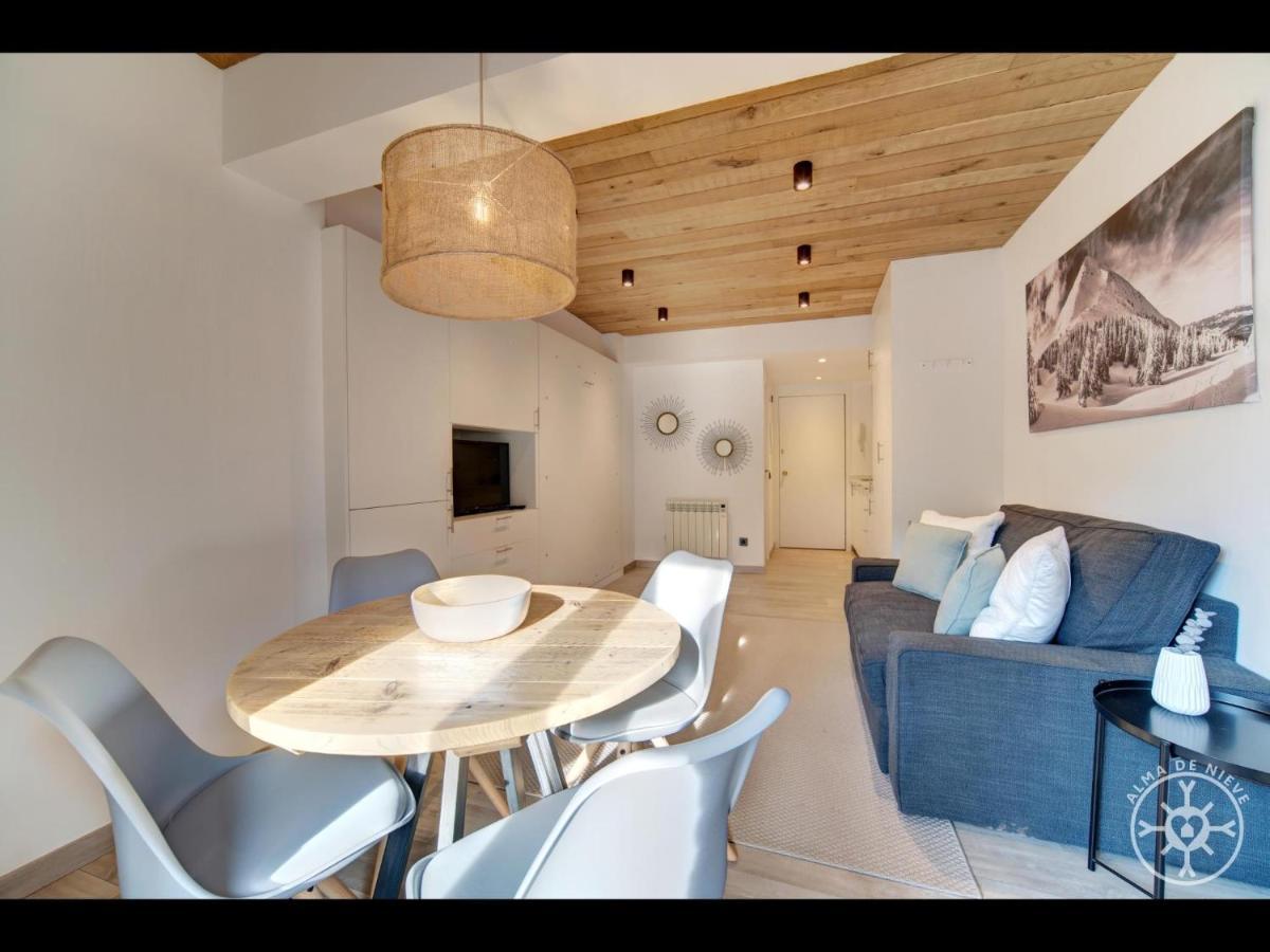Audeth De Alma De Nieve Apartment Vielha Bagian luar foto